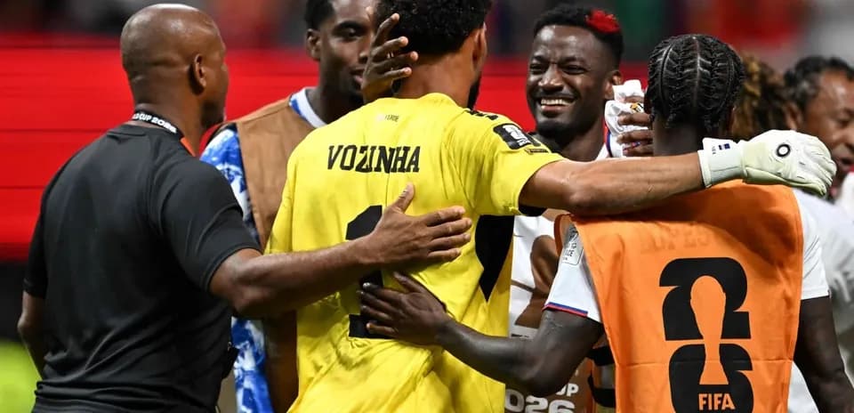 Celebración del equipo de Cabo Verde tras el partido