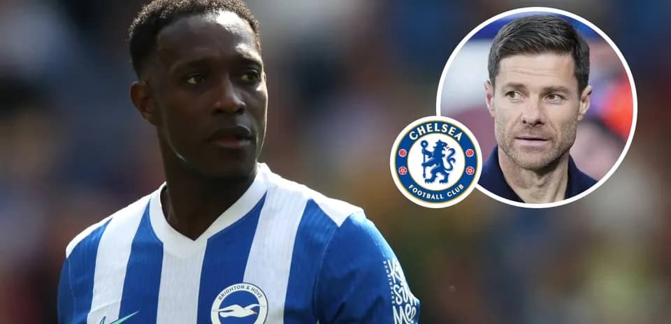 Jugador de Brighton en primer plano con entrenador de Chelsea