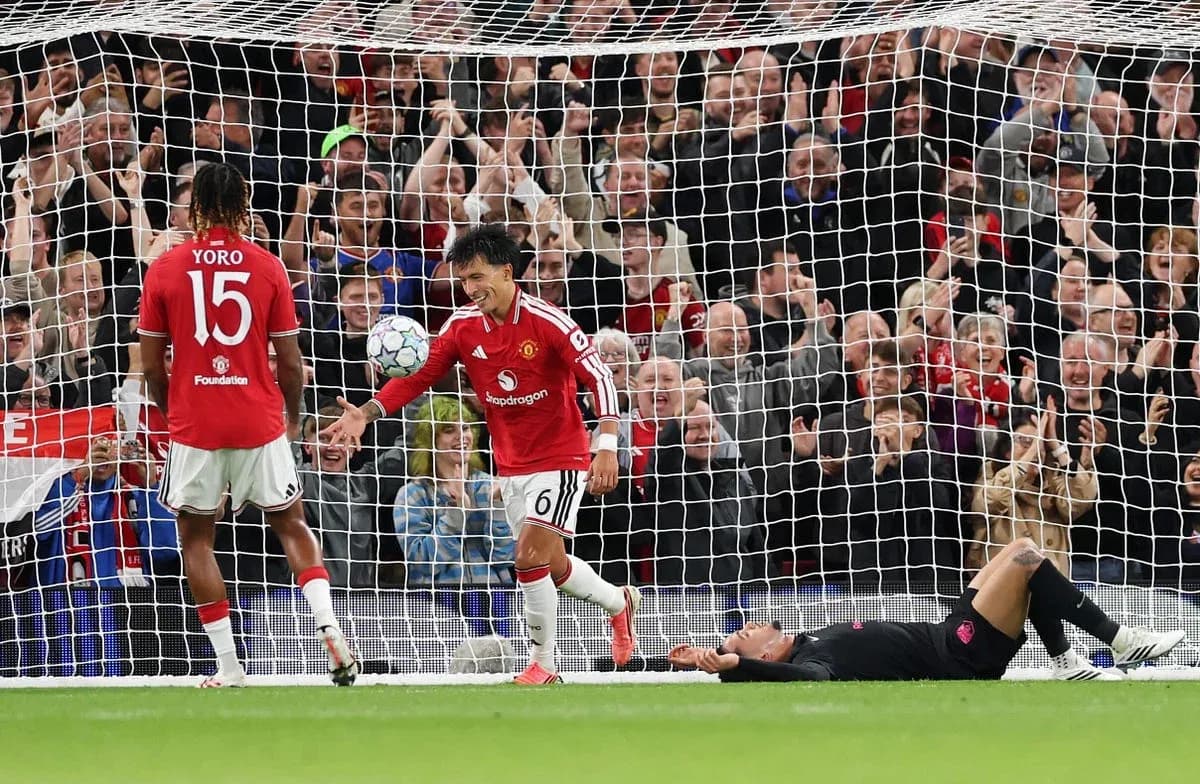 Jugadores de Manchester United celebrando un gol marcado