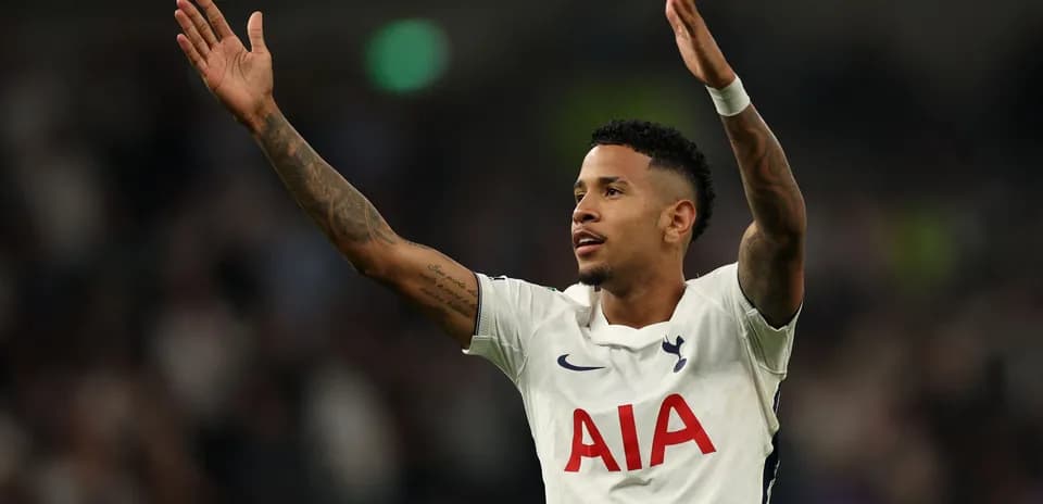 Jugador de Tottenham celebrando durante un partido