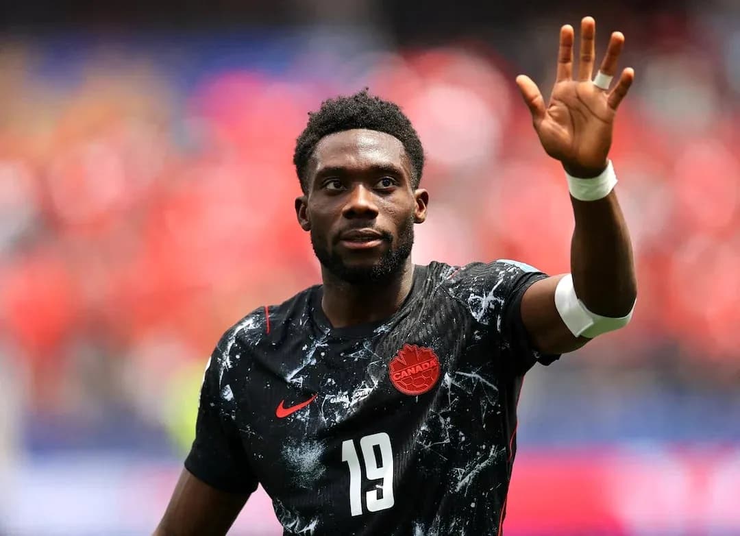 Jugador de Canadá saludando en el partido