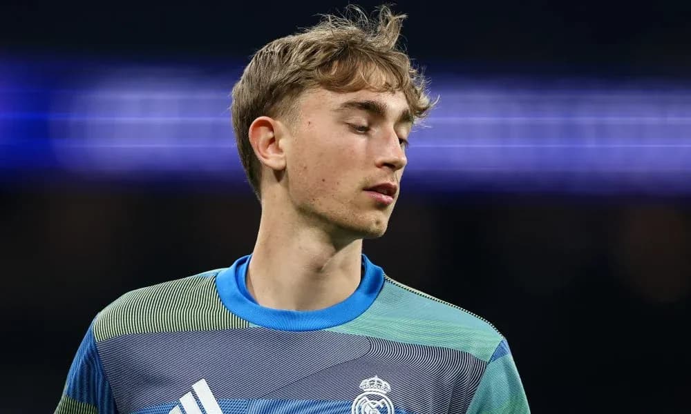 Portero de Real Madrid en el campo de juego
