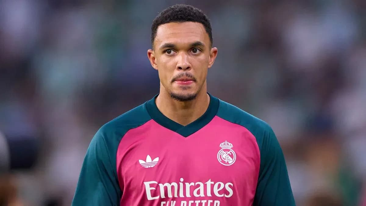 Portero de Real Madrid en el campo de juego