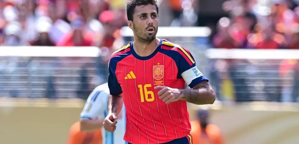 Jugador de España en partido de fútbol