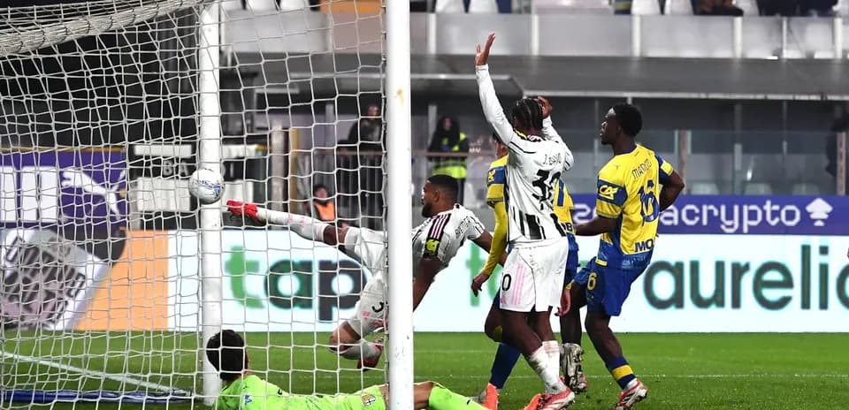 Gol de Juventus durante partido contra Parma