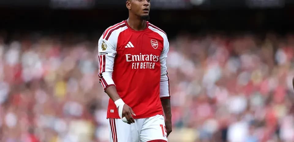 Jugador de Arsenal en el campo durante el partido