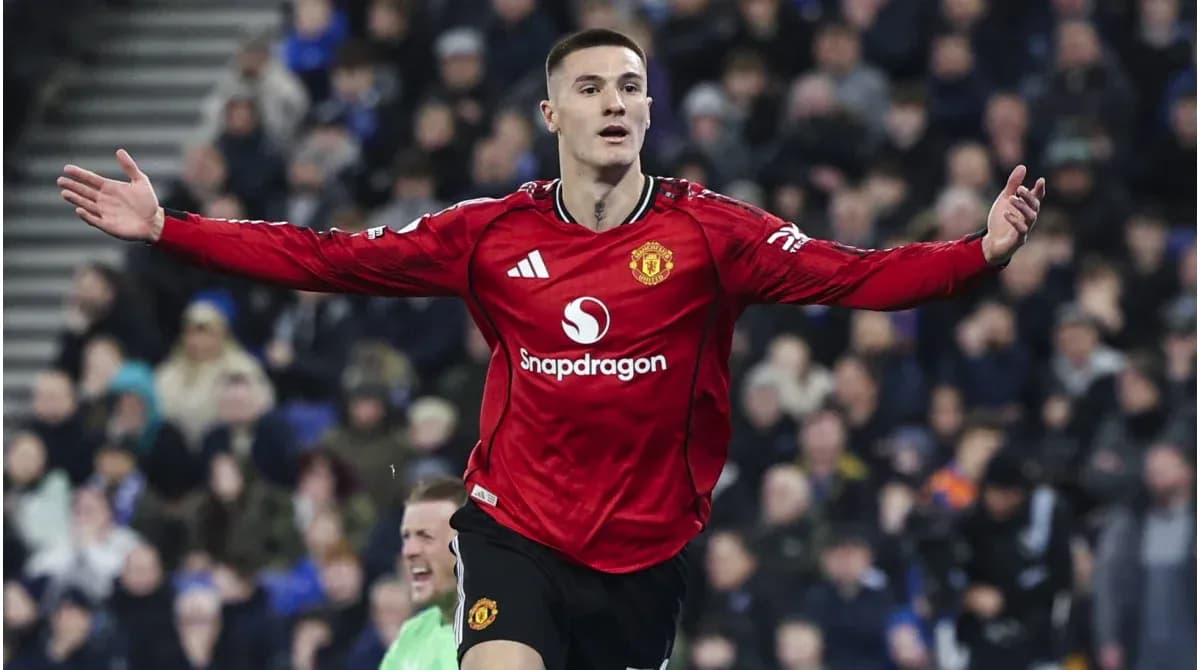 Jugador de Manchester United celebrando un gol