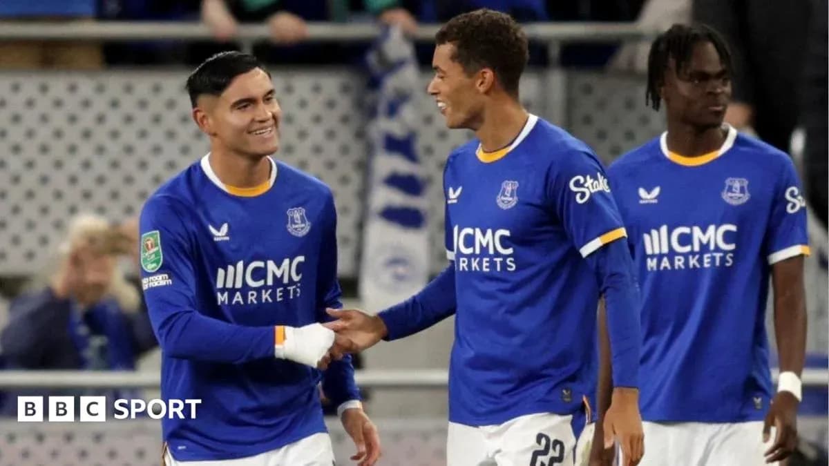Jugadores de Everton celebrando durante un partido