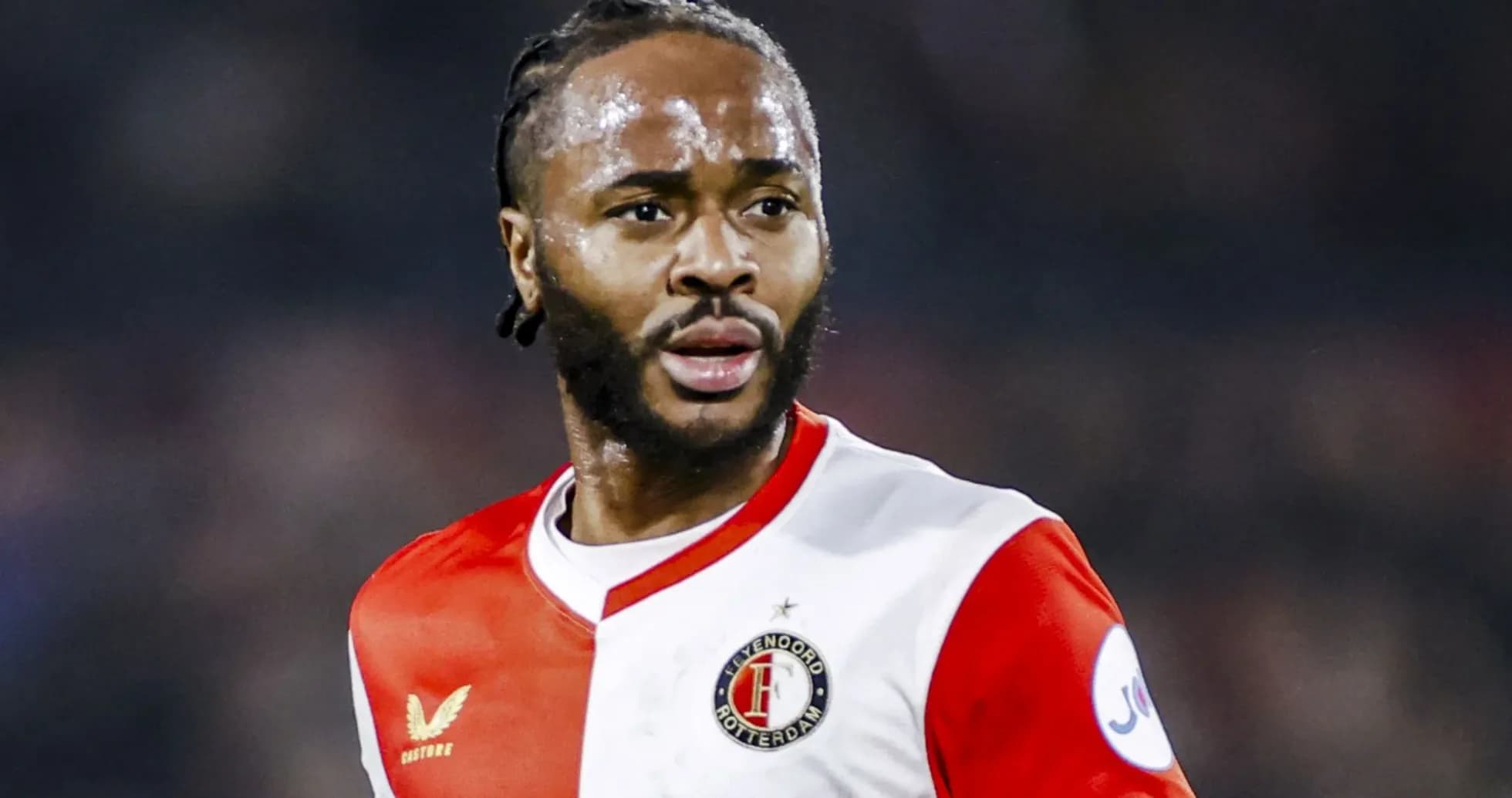 Jugador de Feyenoord en acción durante un partido