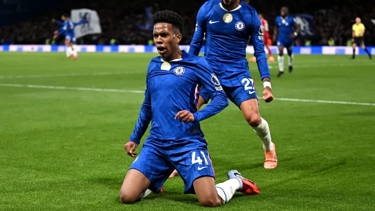Celebración de gol de jugador del Chelsea