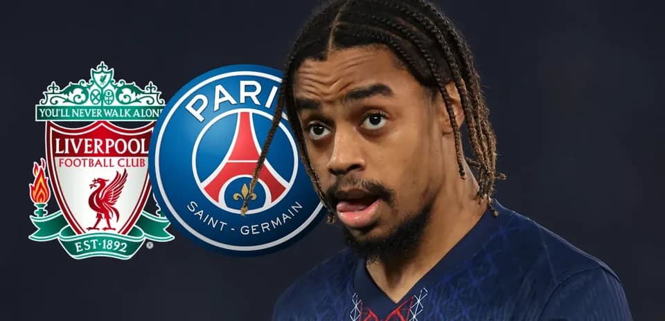 Jugador con camiseta de PSG y logos de clubes