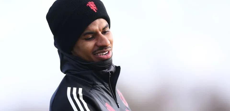 Jugador con gorro en sesión de entrenamiento