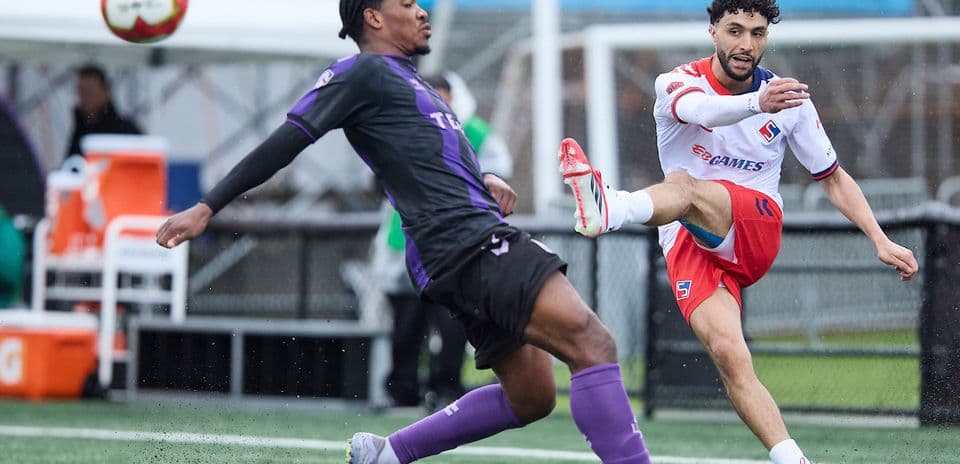 Vancouver FC contra Supra du Quebec en fútbol