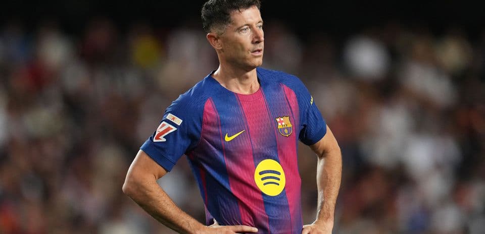 Jugador de Barcelona en el campo durante partido