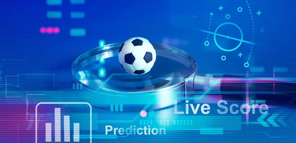 Balón de fútbol sobre una lupa con gráficos digitales
