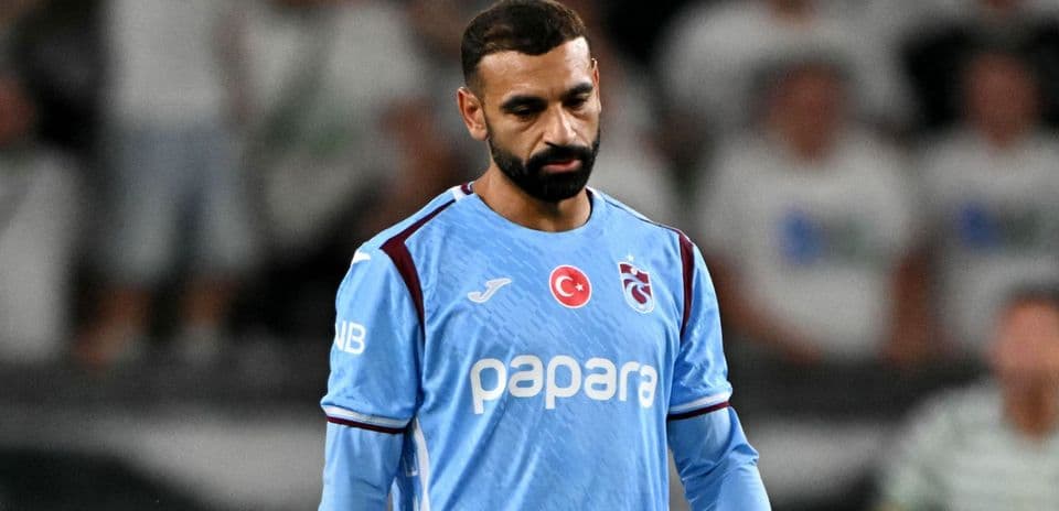 Fatih Tekke deja Trabzonspor tras negativa inicial a su renuncia, creando incertidumbre para Mohamed Salah