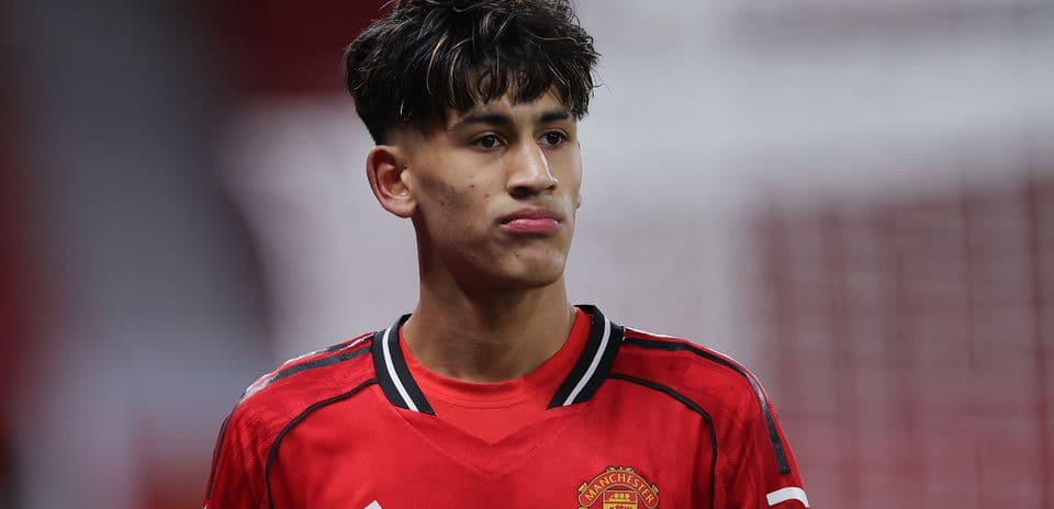Michael Carrick advierte sobre el futuro de JJ Gabriel tras su petición para salir de Manchester United