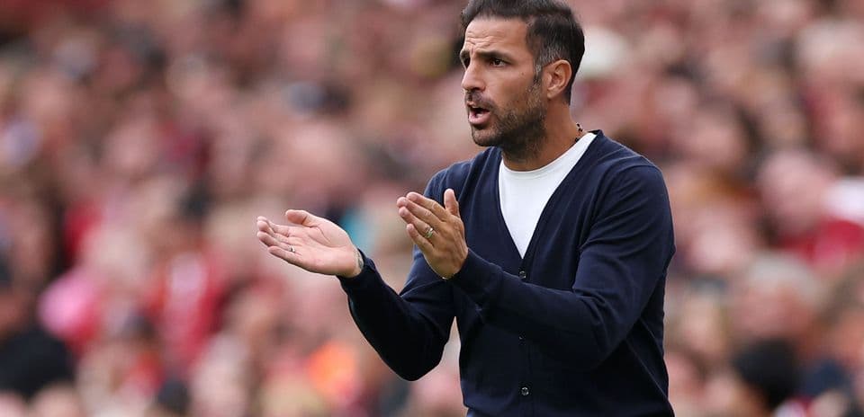 Cesc Fàbregas exige refuerzos en Como tras victoria histórica contra Napoli