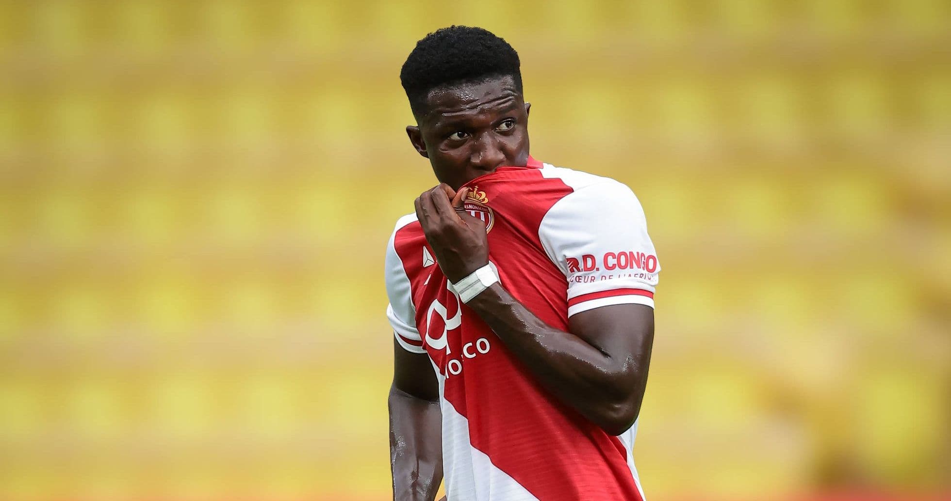 Chelsea enfurece tras cancelación inesperada del fichaje de Lamine Camara por parte de Mónaco en el último día de mercado