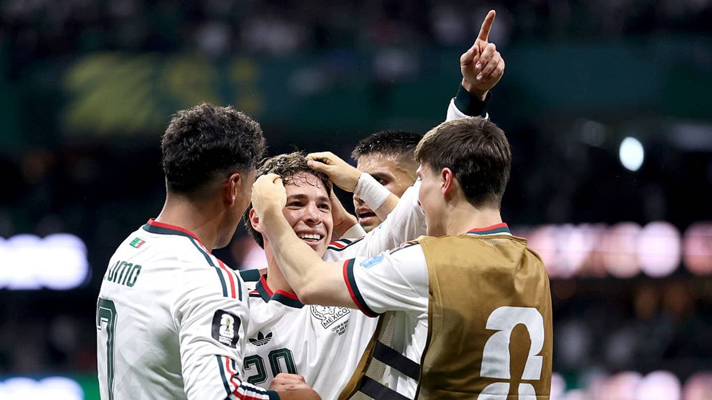 Calificaciones de los Jugadores de México contra Chequia: Una Segunda Mitad Mágica para un Grupo de Ensueño