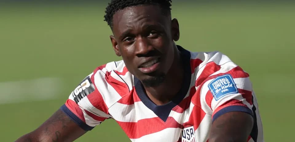 Expulsión de Folarin Balogun en el partido de Estados Unidos contra Bosnia y Herzegovina en el Mundial 2026