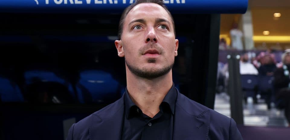 Newcastle acordó pago a Al-Ahli por el entrenador Matthias Jaissle