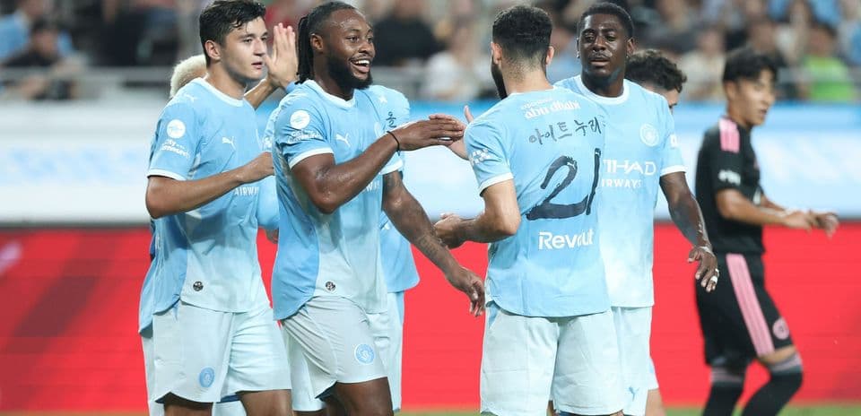Manchester United sorprende con oferta por Rayan Ait-Nouri de Manchester City en el último día de mercado