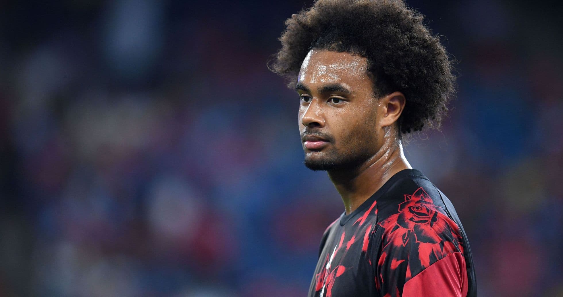 Everton realiza una oferta de última hora para fichar a Joshua Zirkzee del Manchester United