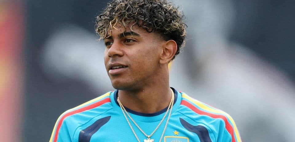 Tottenham Acordó Términos Personales para Fichar a Savinho, el Jugador que Recuerda a Lamine Yamal