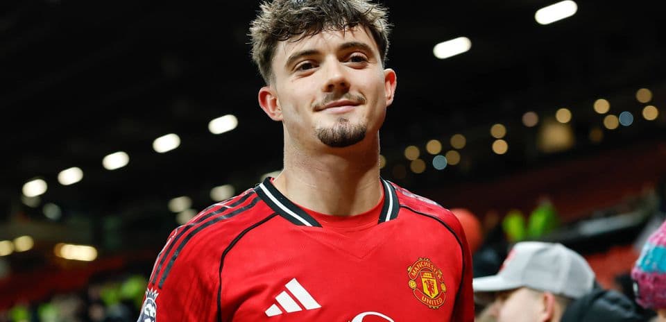 Sydney FC ficha al prometedor James Overy de Manchester United con la mira en la selección australiana