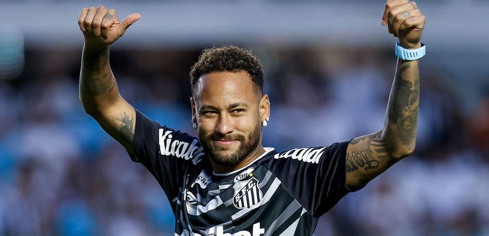 La familia de Neymar salva a Santos: paga deuda y levanta veto de transferencias de la FIFA