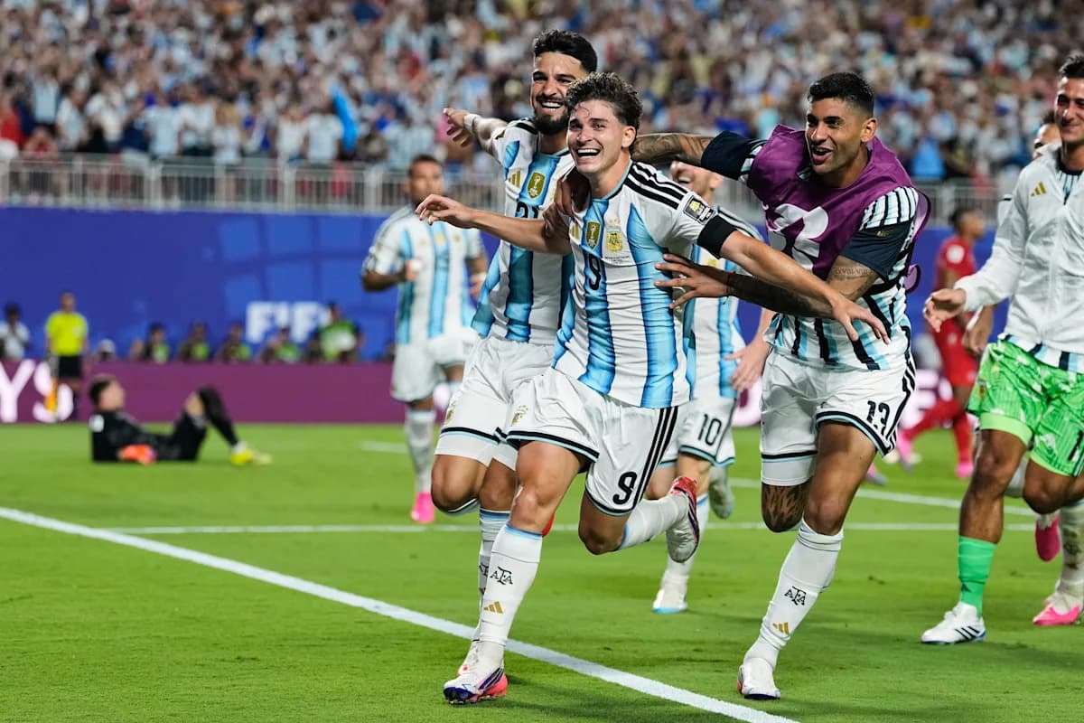 Julián Álvarez define en tiempo extra y Argentina avanza a semifinales tras vencer 3-1 a Suiza