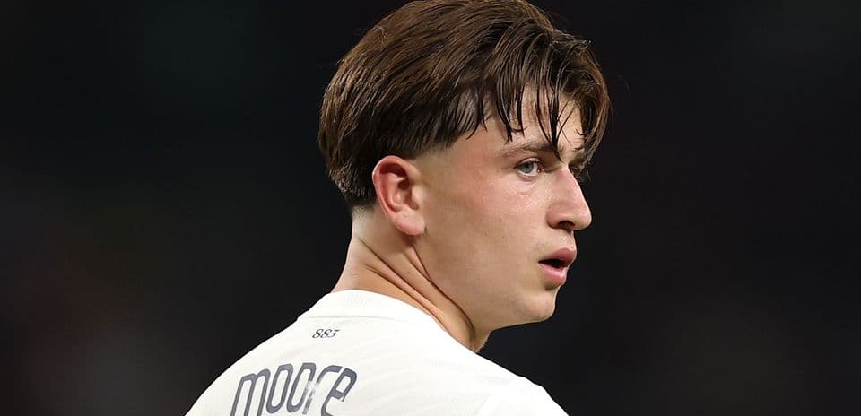 Mikey Moore se une cedido al FC Köln tras destacar en Rangers