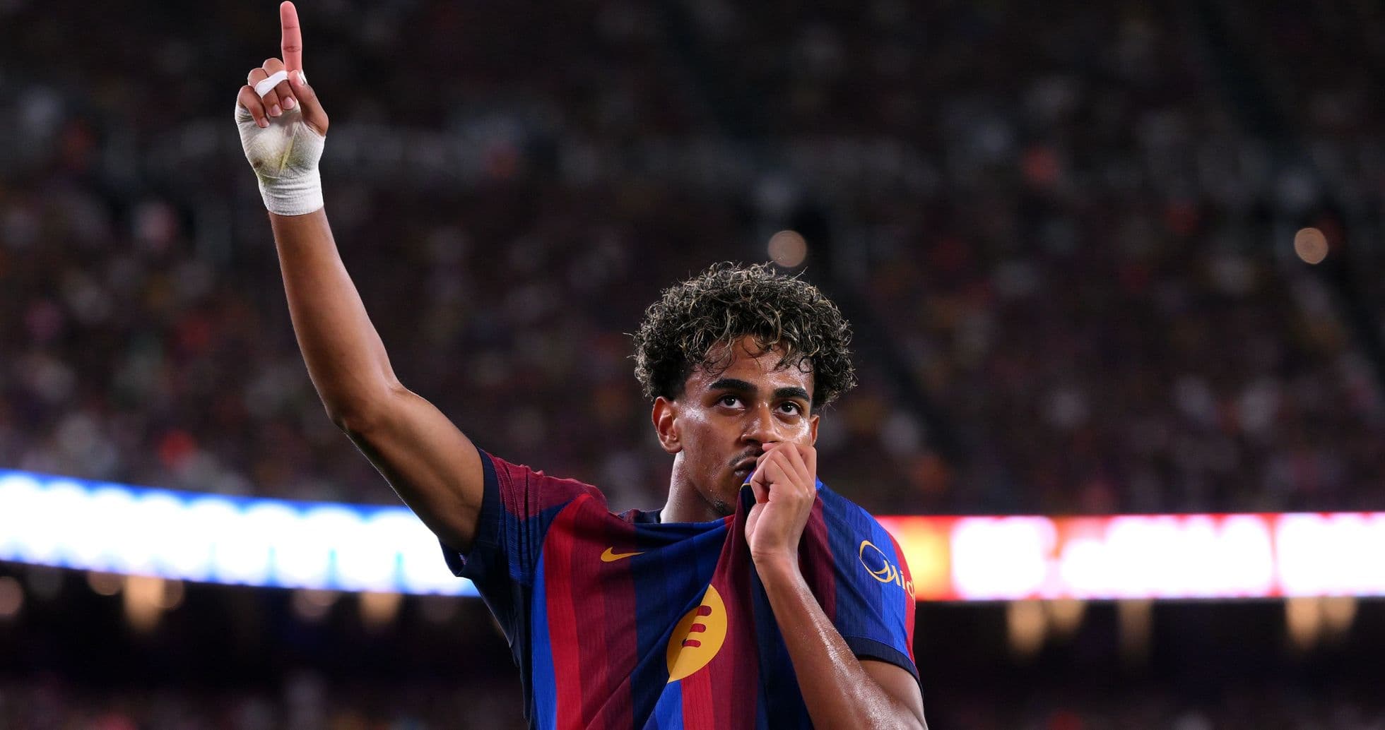 Lamine Yamal exige que el Barcelona apunte a la gloria en la Champions League