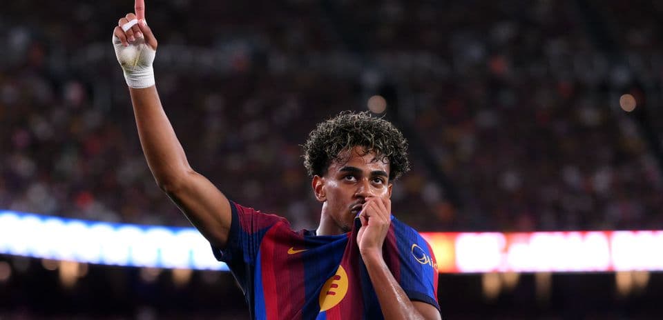 Lamine Yamal exige que el Barcelona apunte a la gloria en la Champions League