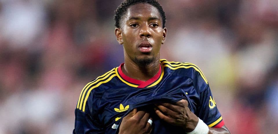 Liverpool debería intentar fichar a la joven promesa del Arsenal Myles Lewis-Skelly