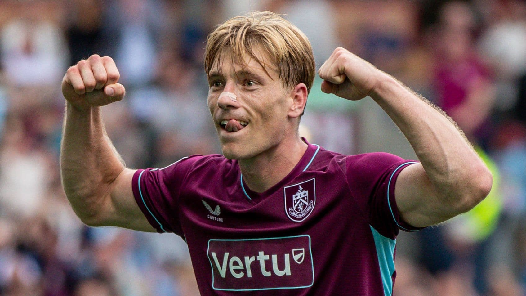 Ipswich ficha a Zian Flemming de Burnley por £20 millones en el último día de mercado