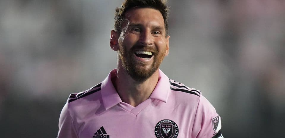 Lionel Messi avanza para adquirir el club español CD Eldense y ampliar su imperio empresarial