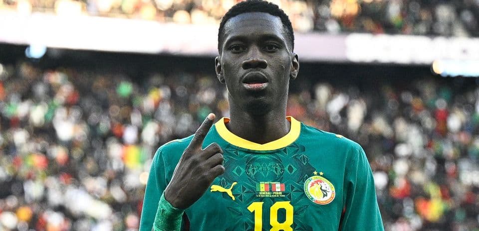 Pierre Sage, entrenador de Crystal Palace, reconoce la dificultad que supone el interés del Liverpool por Ismaila Sarr