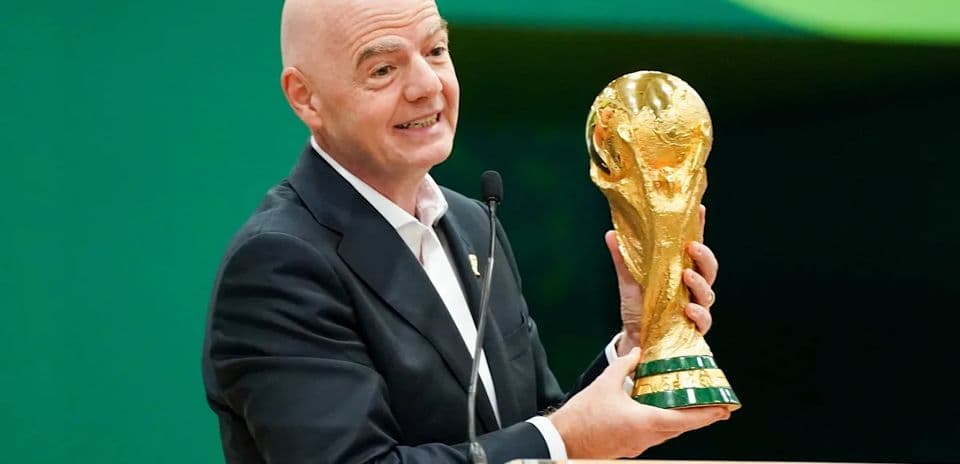 Presidente de la FIFA contempla ampliar el Mundial a 64 equipos