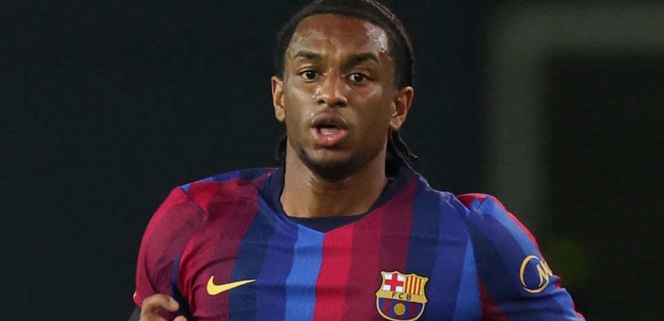 Última hora: Manchester United hace oferta tardía por Alejandro Balde de Barcelona