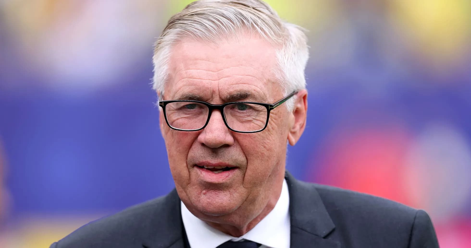 Entrenador en conferencia previa al partido Entrenador en conferencia previa al partido