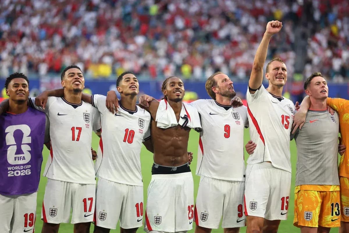 Jugadores de Inglaterra celebrando después del partido Jugadores de Inglaterra celebrando después del partido