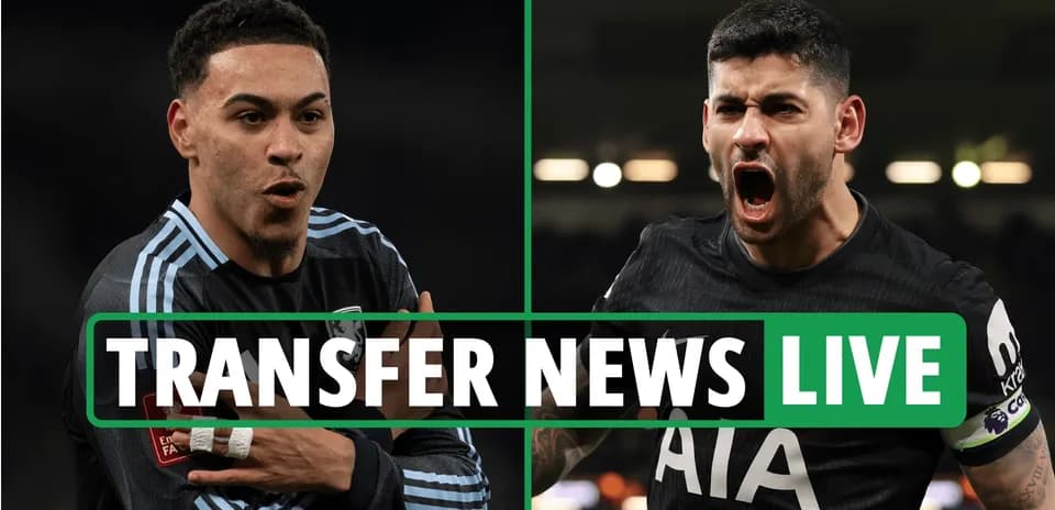 Jugadores de fútbol en acción con texto de noticias Jugadores de fútbol en acción con texto de noticias