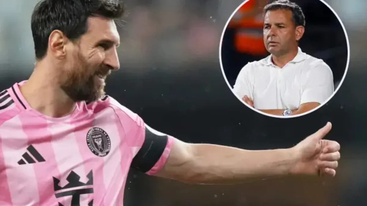 Lionel Messi celebrating with thumbs up gesture Lionel Messi celebrating with thumbs up gesture