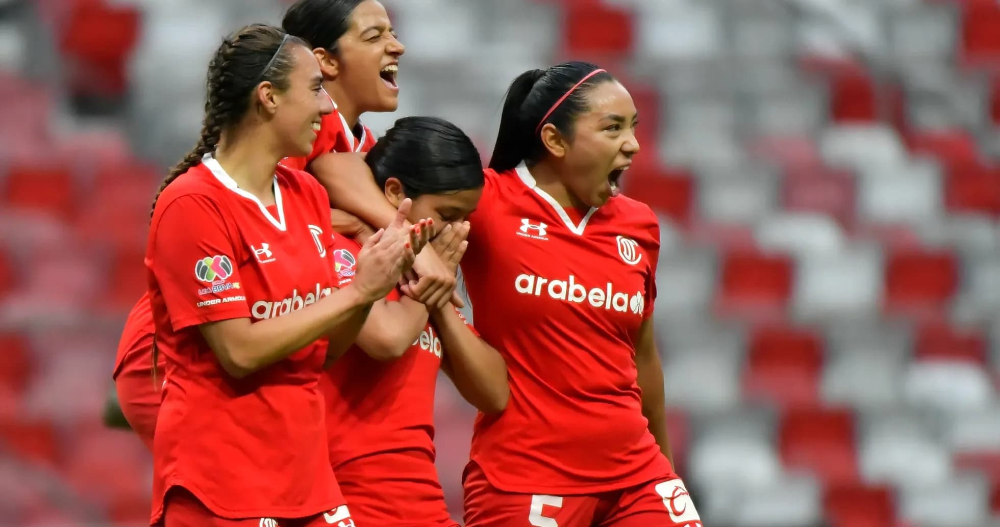 Jugadoras de Toluca celebrando un gol Jugadoras de Toluca celebrando un gol