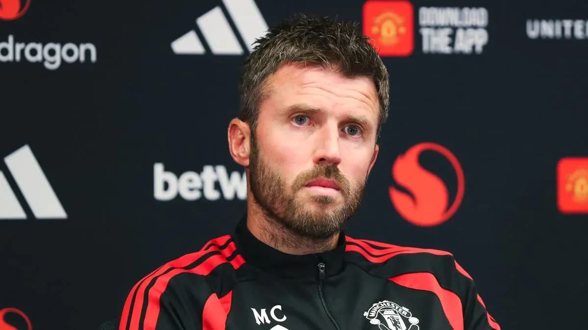 Entrenador de Manchester United en rueda de prensa Entrenador de Manchester United en rueda de prensa