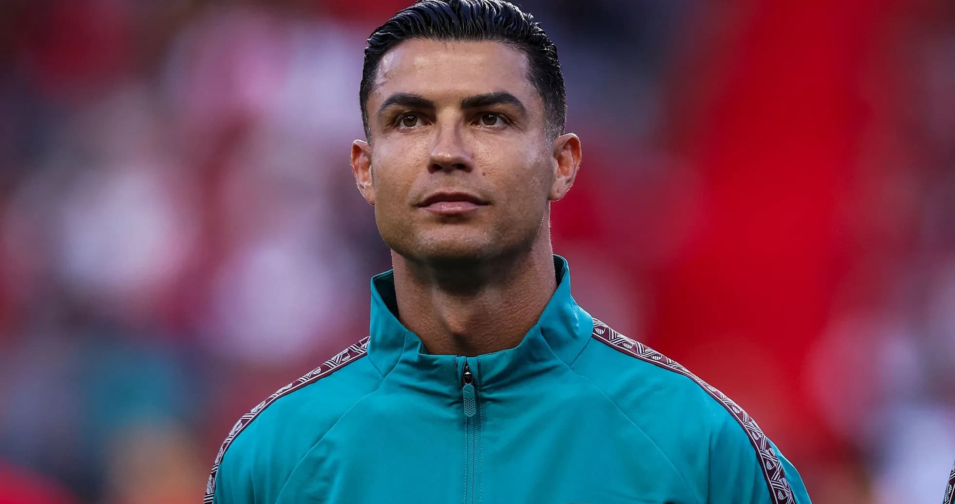 Jugador en uniforme antes del partido Jugador en uniforme antes del partido