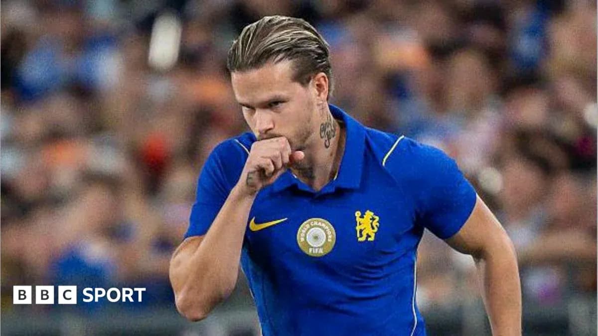 Jugador de Chelsea en acción durante un partido Jugador de Chelsea en acción durante un partido