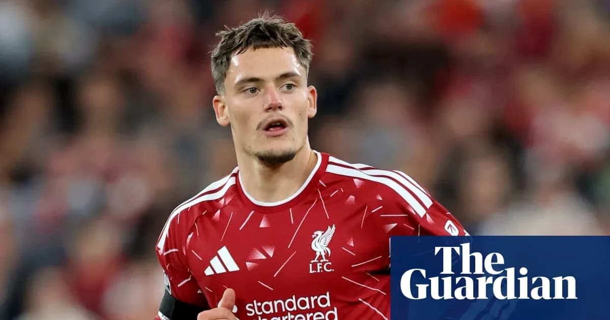 Jugador de Liverpool en acción durante un partido Jugador de Liverpool en acción durante un partido